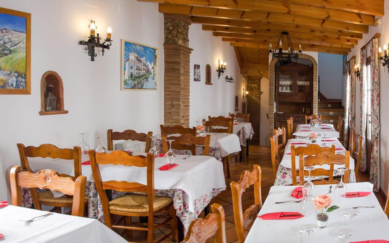 Posada La Plaza Canillas de Albaida Eksteriør billede