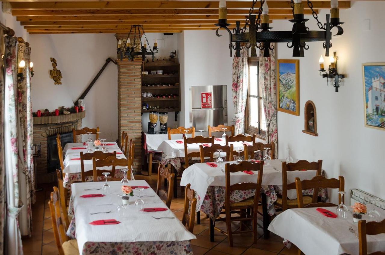 Posada La Plaza Canillas de Albaida Eksteriør billede